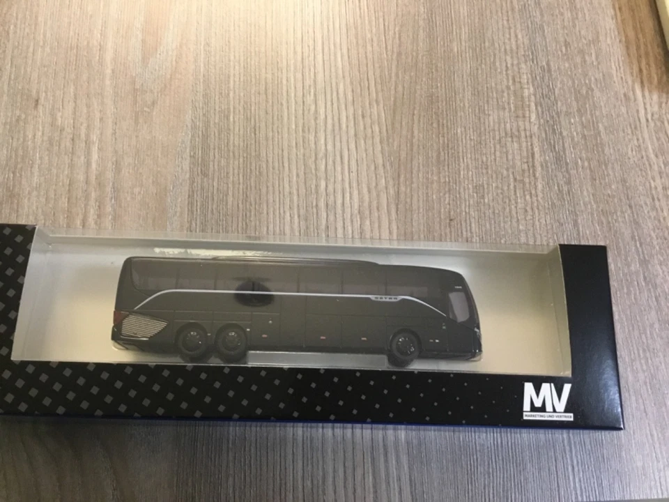 Modellbus Viessmann Formneuheit Setra 516 HD Facelift - Bild 1 von 4