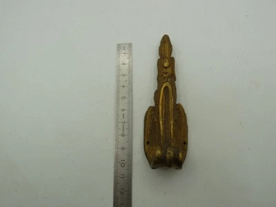 Ancienne garniture pied ornement décoration meuble,  bronze ou laiton - Photo 1/2