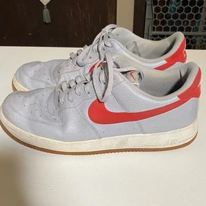 Nike Air Force One Herren Sneaker in Wolfsgrau mit Rot Größe 14 - Bild 1 von 5