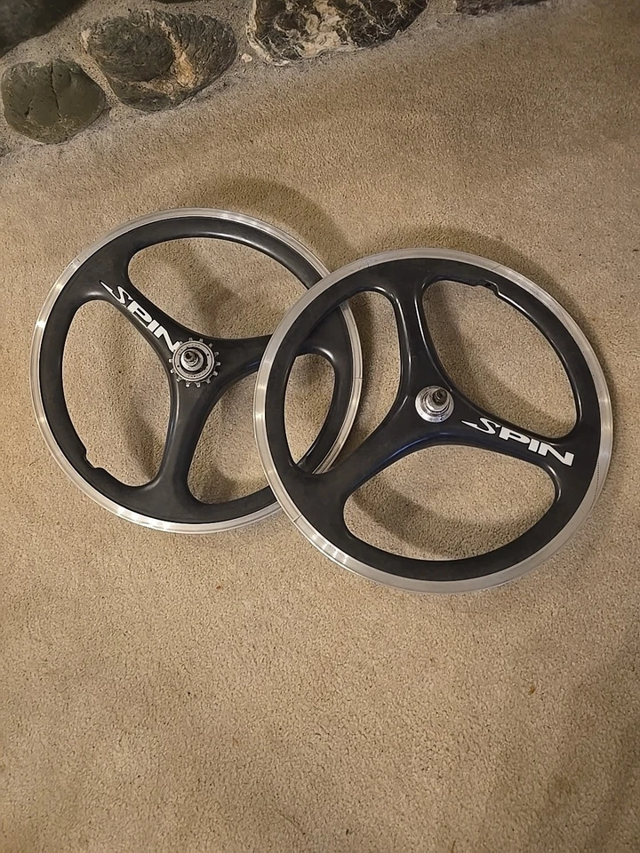 Juego de llantas Old School Spin 20" Foto 1 de 1