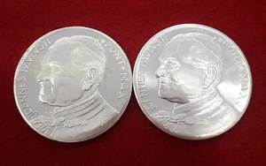 MEDALLA VATICANO - JUAN PABLO II - LA PIEDAD - JUAN PABLO II ROMA PLAZA SAN PED - Imagen 1 de 6