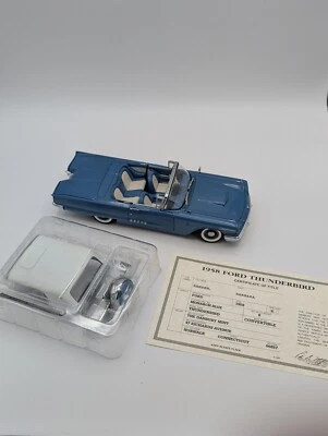Ford Thunderbird 1958 convertible Danbury como nuevo azul escala 1:24 fundido a presión con certificado de autenticidad de caja Foto 1 de 2