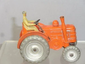 DINKY n.301 TRATTORE MARSHALL DA CAMPO RUOTE IN METALLO ARGENTO - Foto 1 di 11