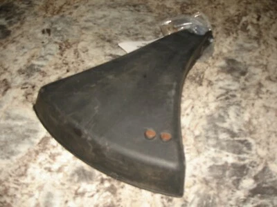 Homelite the trimlite  brush guard  25cc ut 20677  trimmer part only bin 828 - Image 1 of 2