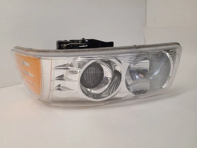 1998 1999 2000 2001 2002 OLDSMOBILE INTRIGUE Passenger Right Headlight  - Image 1 of 4