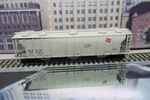 ATHEARN RTR HO SCALE #93740 MILW ROAD 98046 PS 2893 COVERED HOPPER! W/KADEE'S! - Picture 1 of 23