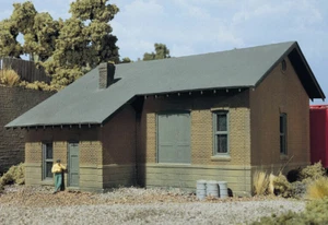 Woodland Scenics DPM ~ New 2025 ~ Freight Depot ~ HO Scale Kit ~ 10700 - Picture 1 of 5