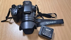 Panasonic LUMIX DMC-FZ300EGK Kompaktkamera