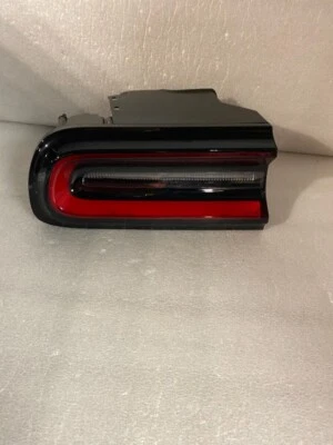 2015-2019 Dodge Challenger Driver Left LED Tail Light 68403955 OE - Изображение 1 из 2