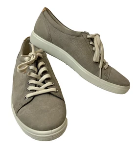 ECCO Women's Soft Grey Leather Sneaker SIZE 9 Athleisure Comfort Nubuck Lace Up - Picture 1 of 6