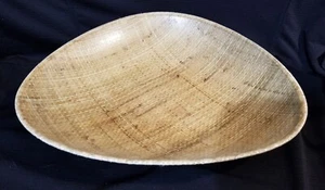 Vtg Grainware ABACA Fiber Woven Tiki Triangle Fruit Keys Trinket Bowl 11"x9"x2" - Picture 1 of 6