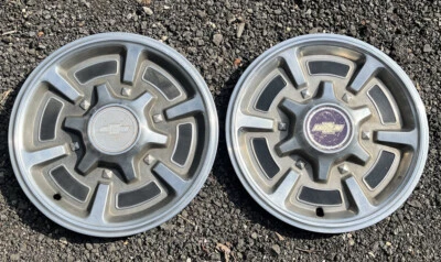 "Dos tapacubos originales Chevrolet C10 1976 1977 1978 1979 1980 15"" par vintage" Foto 1 de 4