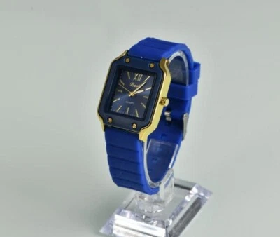 Reloj Retro Cuadrado Azul para Mujer - Estilo Coreano, Correa Silicona Foto 1 de 2