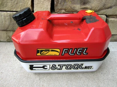 Blitz Fuel & Tool mate 1-1/2 Gallon Vented Gas Fuel Can & Tool Box Made in USA - Image 1 of 4
