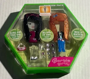 2007 MATTEL BARBIE GIRLS Makeover Fashion Pack with Deco Pack Accessories NEW - Picture 1 of 3