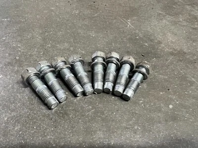 2007 2008 Infiniti G35 HR Sedan Rear Differential Cover Bolts OEM 5124 - Image 1 of 4