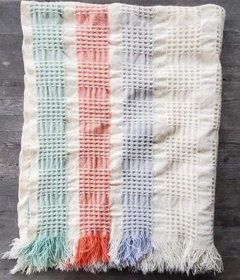 Lana tejida a mano vintage texturizada marfil con rayas de colores Foto 1 de 4