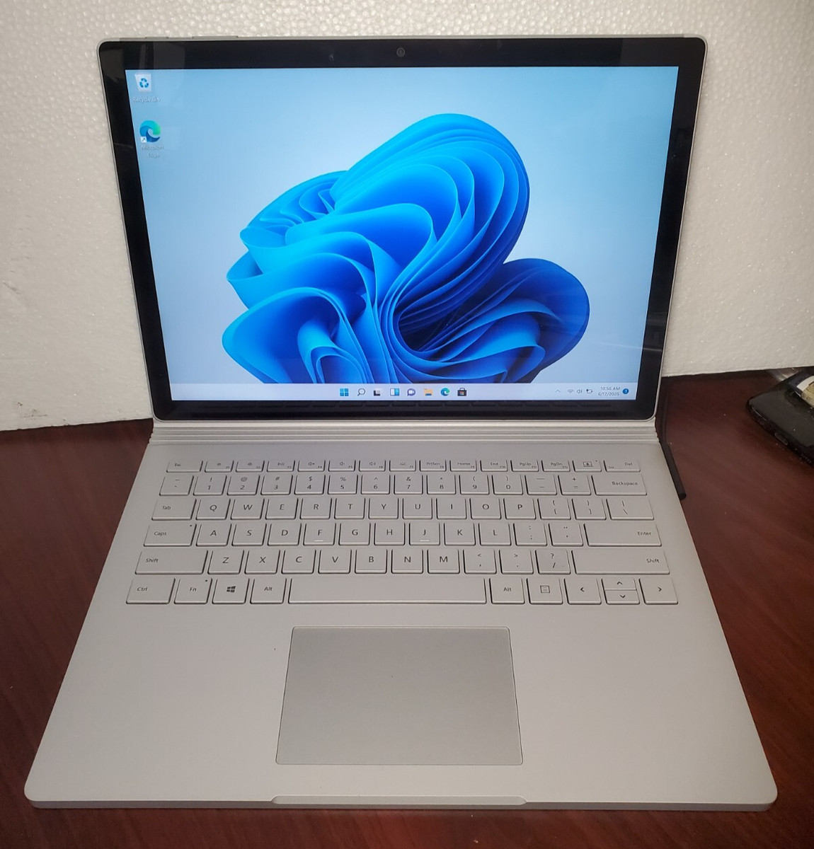 Surface book2 8世代i7/16/512/13inch 新品時35万 Amazon.com: Microsoft Surface Book 2 (Intel Core i7, 16GB