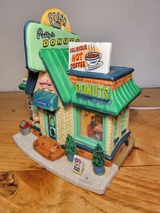 ~RARO~ LEMAX 2007 Vail Village "PATTY'S DONUTS" #75528 ~COMO NUEVO~ - Imagen 1 de 12