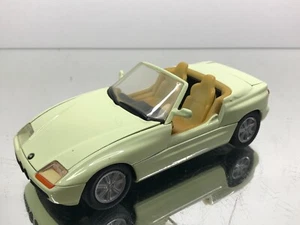 SCHABAK 1600 BMW Z1 E30 ROADSTER -LIGHT GREEN 1:24- GOOD - B21 - Picture 1 of 7