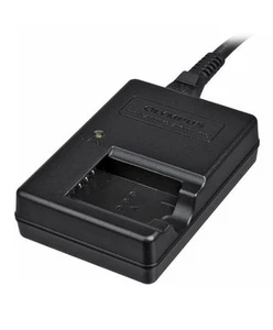 Olympus Li-60C Lithium-Ion Battery Charger for Li-60B Battery - Picture 1 of 1