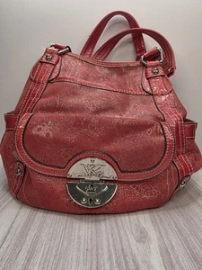 Kathy Van Zeeland Damen Umhängetasche Rot Silber Emblem Charms Krone Schimmer - Bild 1 von 17
