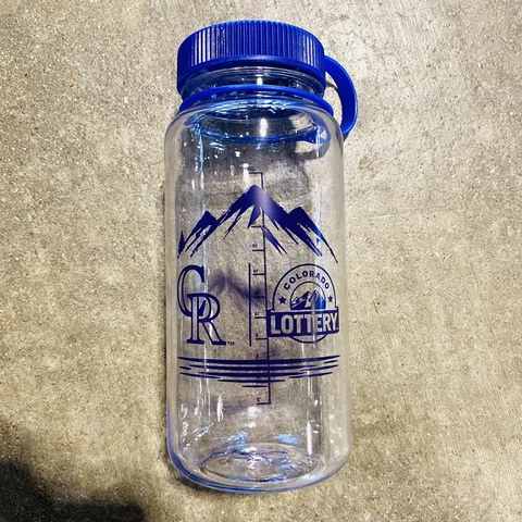 COLORADO ROCKIES REUSABLE WATER BOTTLE PLASTIC 22oz SGA 7/17/22 NICE!! Cover