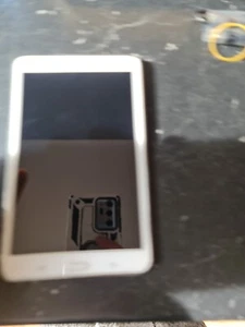 (Used)Samsung - Galaxy Tab 4 - 7" - 8GB - White - SM-T230 - Picture 1 of 14