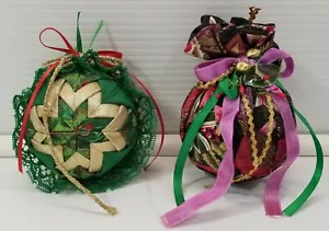 VC) 2 Vintage Fabric Lace Decorative Christmas Tree Ball Holiday Ornaments - Picture 1 of 6