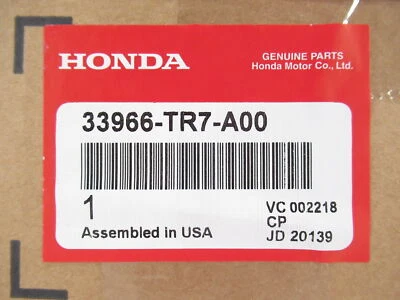 Genuine OEM Honda 33966-TR7-A00 Left Front Foglight Bracket 2013-2015 Civic - Image 1 of 4