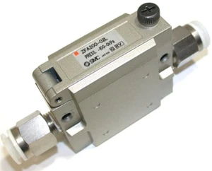 Up to 6 SMC 1/4" Pneumatic Air Vacuum Suction Filters ZFA200-02L - Picture 1 of 2
