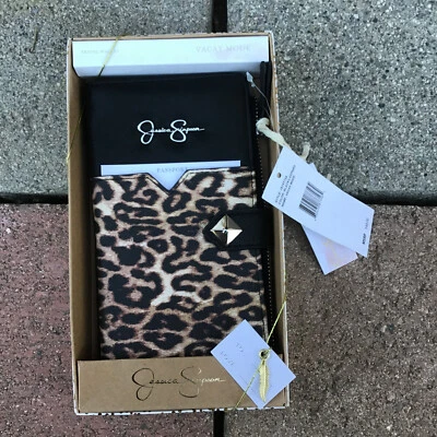 NWT Jessica Simpson Vacation Mode Passport Travel Wallet Black Leopard Gift Box - Image 1 of 4