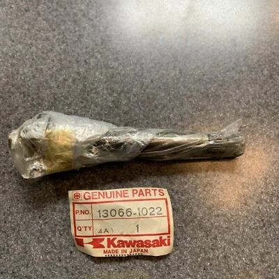 Eje de arranque genuino Kawasaki G31M G3 G4 G5 KD80 KD KE KM100 13066-1022 Foto 1 de 2