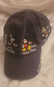 Disney Parks WDW Mickey Mouse Mütze Through the Years Cap Urlaub - Bild 1 von 13