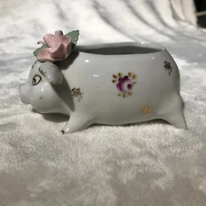 Vintage Porcelain Pig Planter With Applied Flowers at Ears Richard Japan - Picture 1 of 10