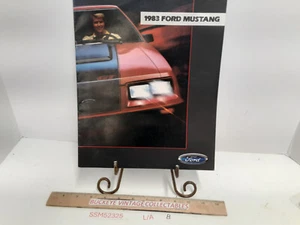 Vintage 1983 Ford Mustang dealer sales brochure - Foto 1 di 8