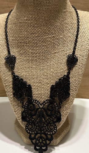 VETEMENTS Collana Collezione Off Park Metallo Nero Lavoro Aperto Pizzo Pergamena Gotico Cosplay