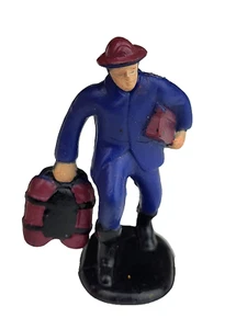 Vintage Firefighter Toy Plastic 2" Miniature Figure - Picture 1 of 3