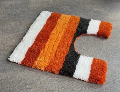  Kleine Wolke Bilbao Chili WC-Vorleger mit Ausschnitt 50x50cm. Florhöhe: 25mm - Bild 1 von 4