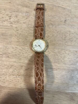 Reloj Pulsera Vintage Lorus Walt Disney Mickey Mouse Unisex Cuarzo Y481-1720 Foto 1 de 4