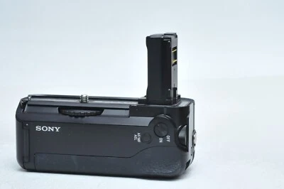 Sony OEM VG-C1EM Vertical Dual Battery Grip for Sony Alpha a7, a7R and a7s - Image 1 of 2