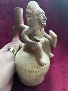 Vintage Signed Peruvian Stirrup Spout Vessel Tribal Chief - Picture 1 of 6