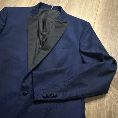 J. Ferrar Men’s Blue Snakeskin Slim Fit Dinner Jacket Black Satin Lapel Size 44R - Image 1 of 4