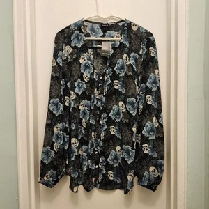 Torrid Größe 2/2X Totenkopf Blumendruck Bluse Neu mit Etikett - Bild 1 von 6