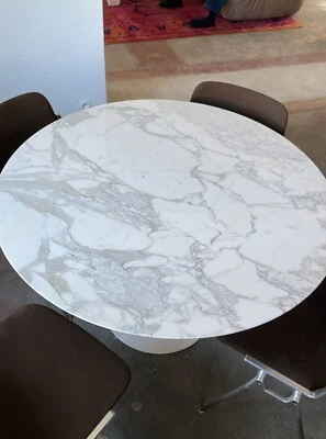 Customize your Saarinen Tulip Table: A unique Work of Art! - Bild 1 von 4