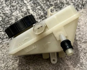 MINI COOPER 02-08 /S/JCW R53/R52/R50 BRAKE MASTER CYLINDER and RESERVOIR - Picture 1 of 9