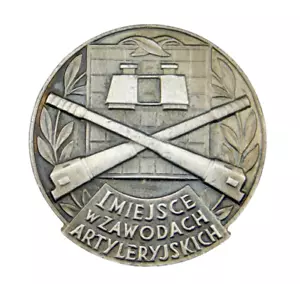 2401 SEGUNDA GUERRA MUNDIAL 1ER LUGAR EN COMPETENCIA DE ARTILLERÍA INSIGNIA POLACA - Imagen 1 de 2