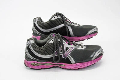 Zapato deportivo New Balance para mujer 1765 talla 12B usado qp Foto 1 de 4