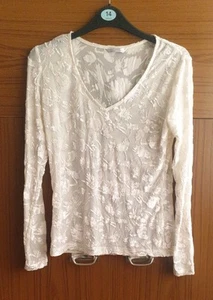 M&S Damen Elfenbein Samt Blumenmuster Top Größe 12 (B4) - Bild 1 von 7