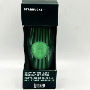 2024 Starbucks WICKED Elphaba Glow In Dark Cold Cup KEYCHAIN Green Pleated NEW - Picture 1 of 6